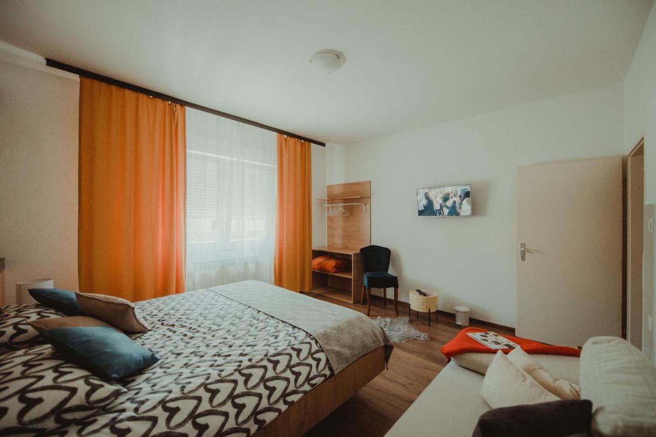 Apartman Lovric Đakovo Exterior photo