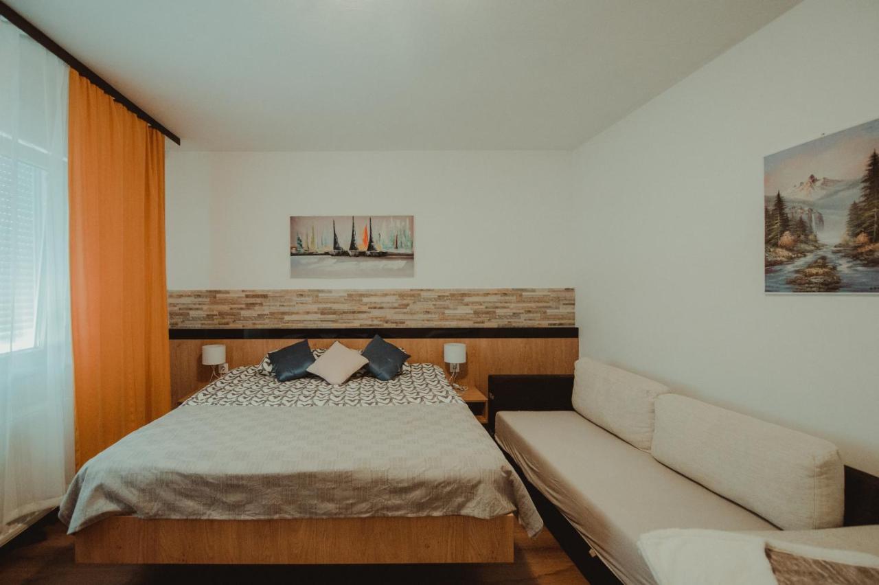 Apartman Lovric Đakovo Exterior photo
