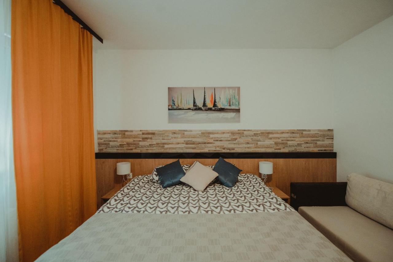 Apartman Lovric Đakovo Exterior photo