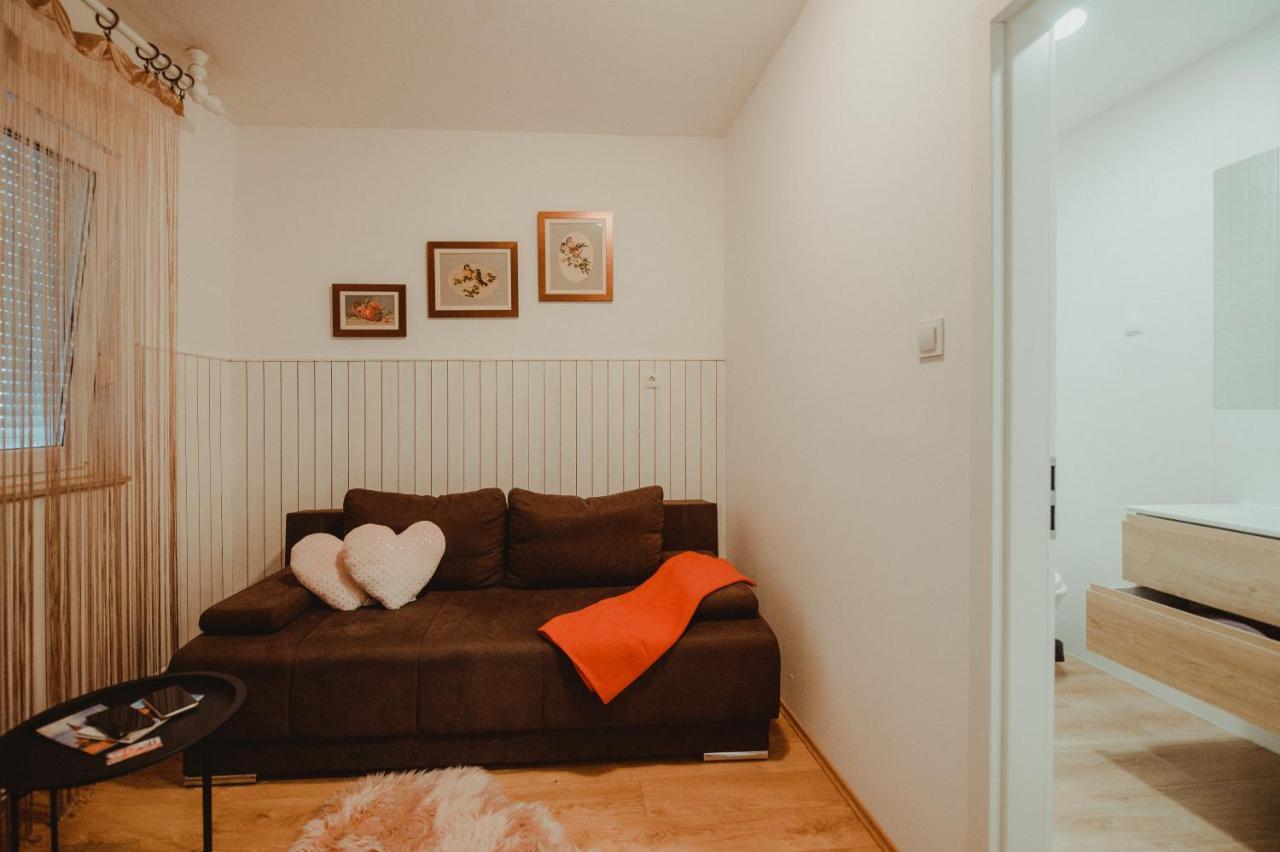 Apartman Lovric Đakovo Exterior photo