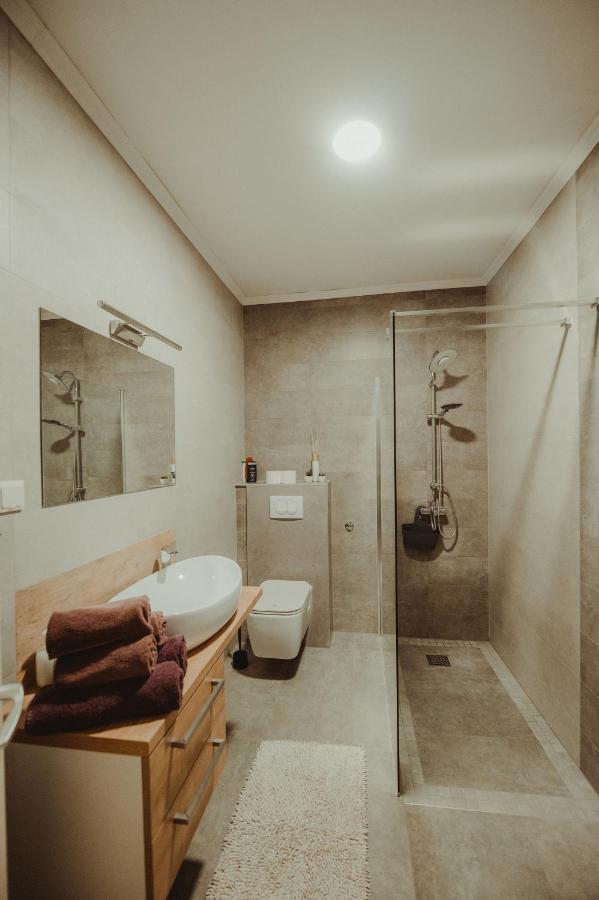 Apartman Lovric Đakovo Exterior photo